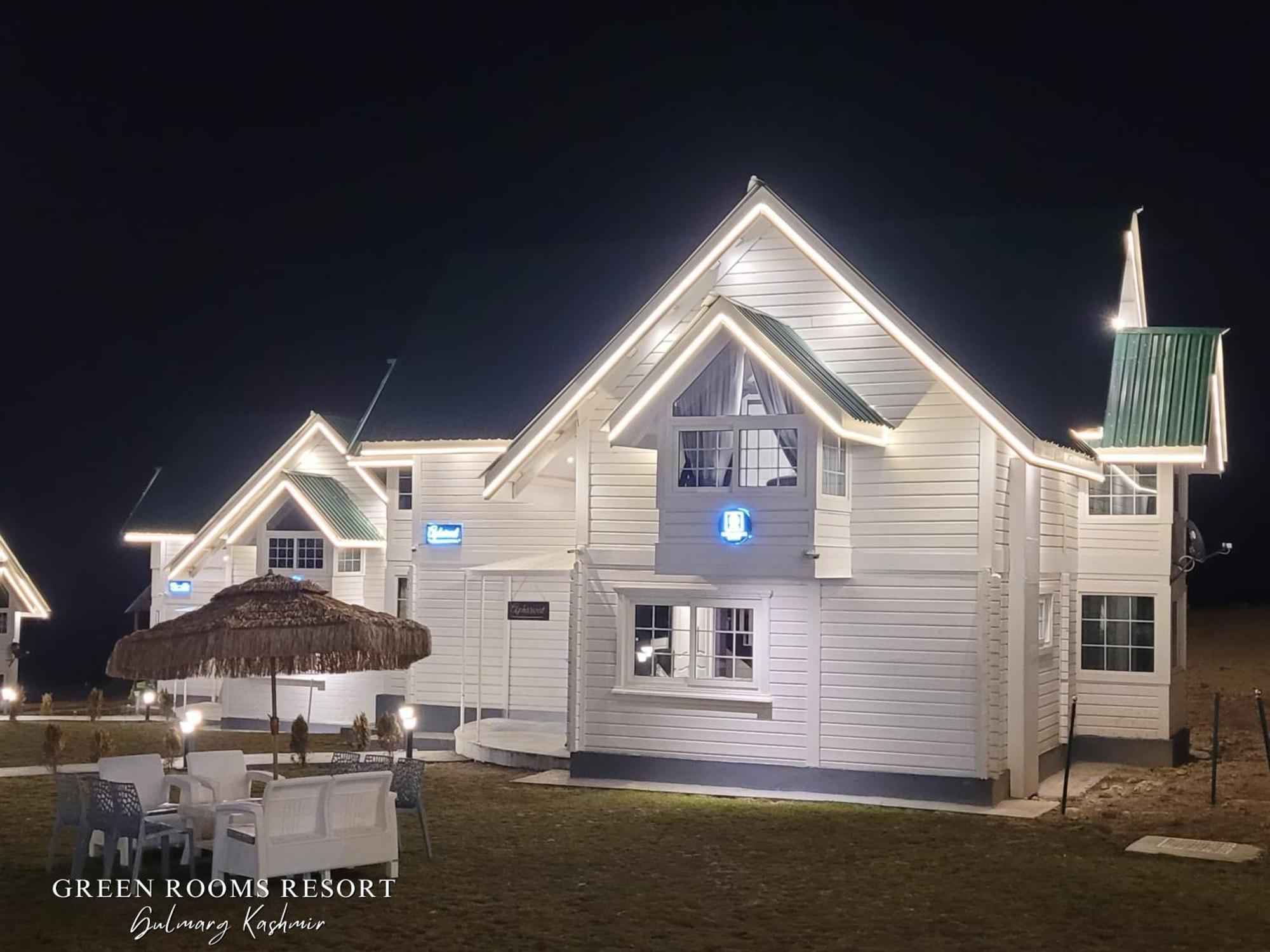 Green Rooms Resort Гульмарг Экстерьер фото