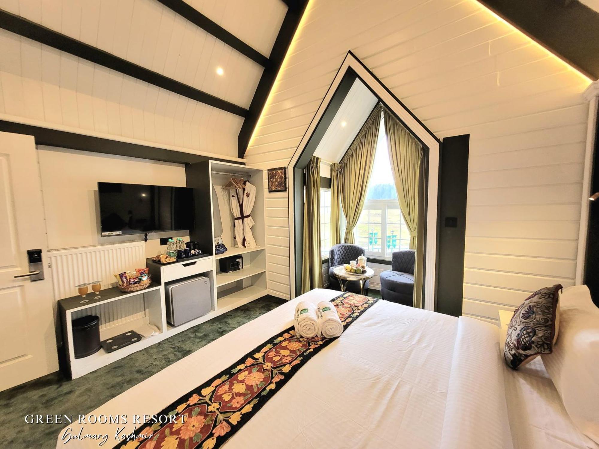 Green Rooms Resort Гульмарг Экстерьер фото